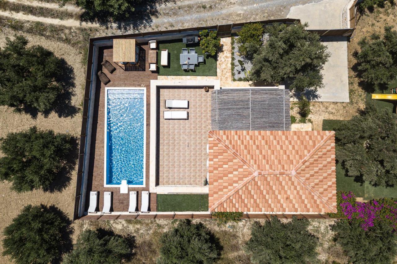 Villa Vera - With Private Heated Pool & Jacuzzi Pangalochori Exterior foto