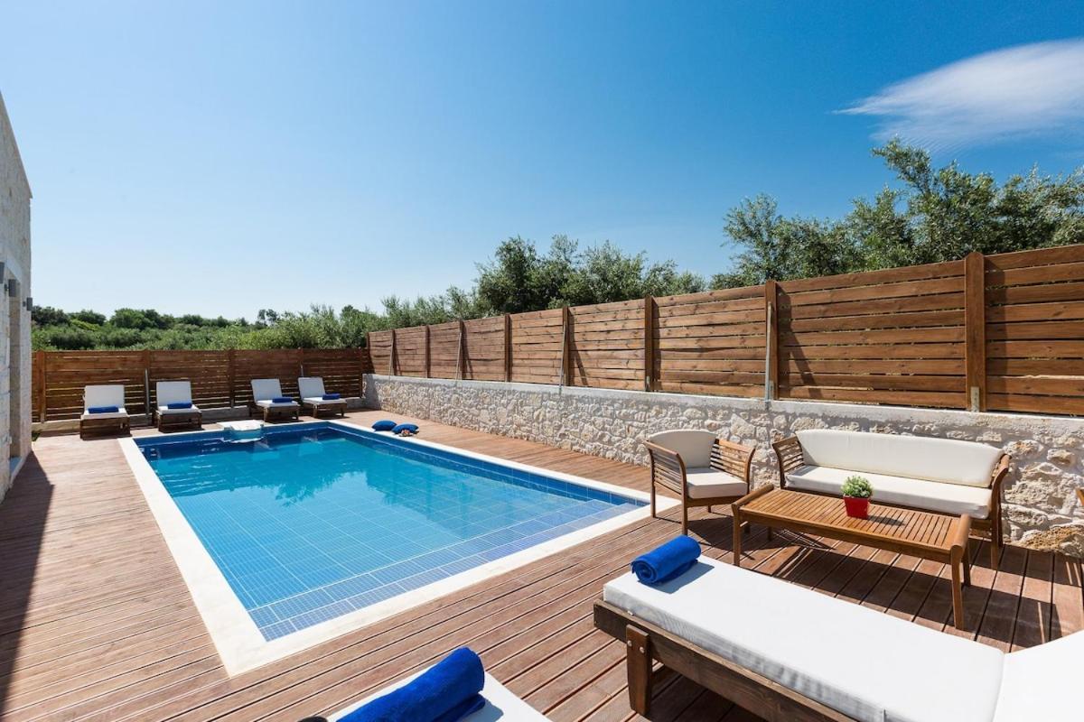 Villa Vera - With Private Heated Pool & Jacuzzi Pangalochori Exterior foto