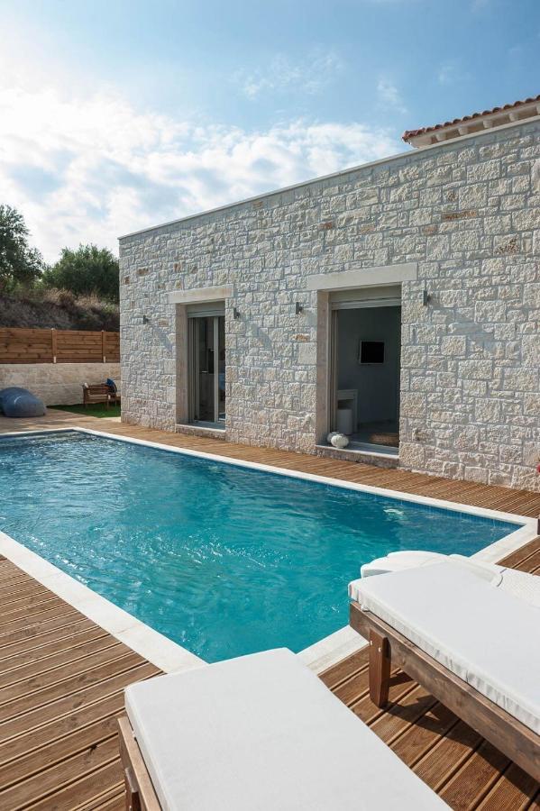 Villa Vera - With Private Heated Pool & Jacuzzi Pangalochori Exterior foto
