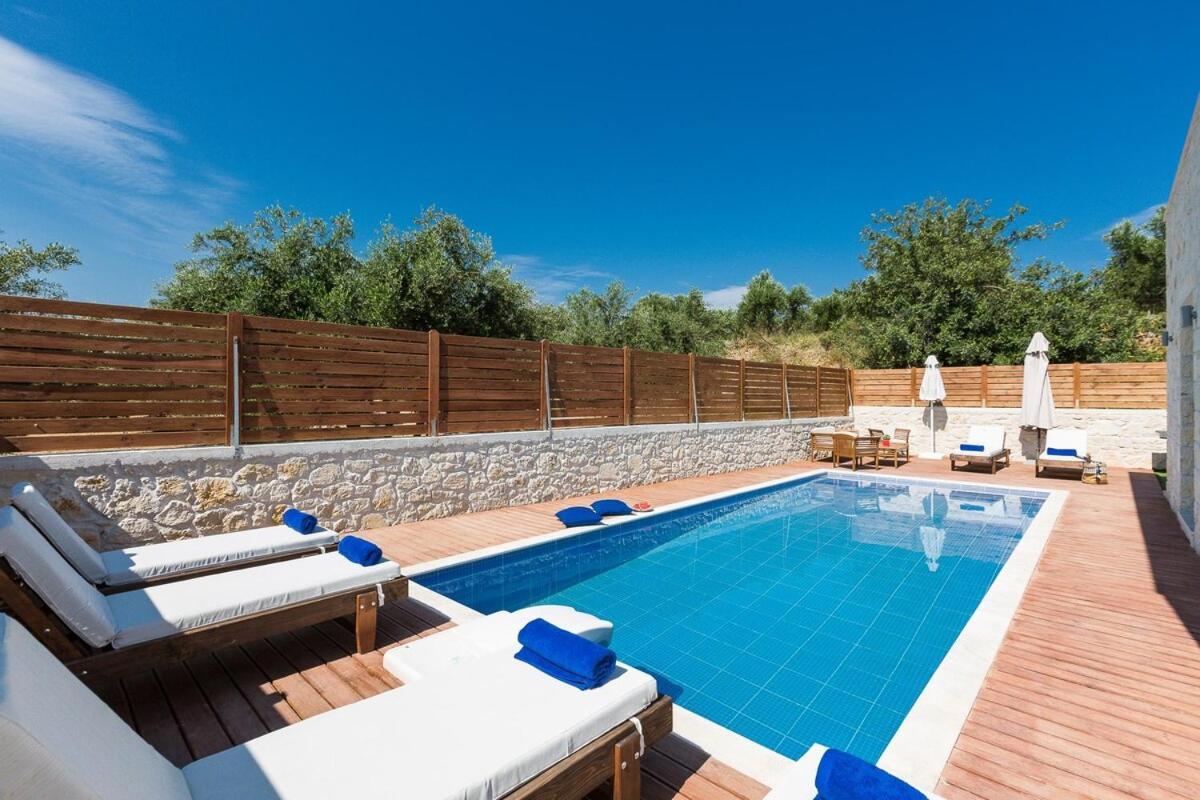 Villa Vera - With Private Heated Pool & Jacuzzi Pangalochori Exterior foto