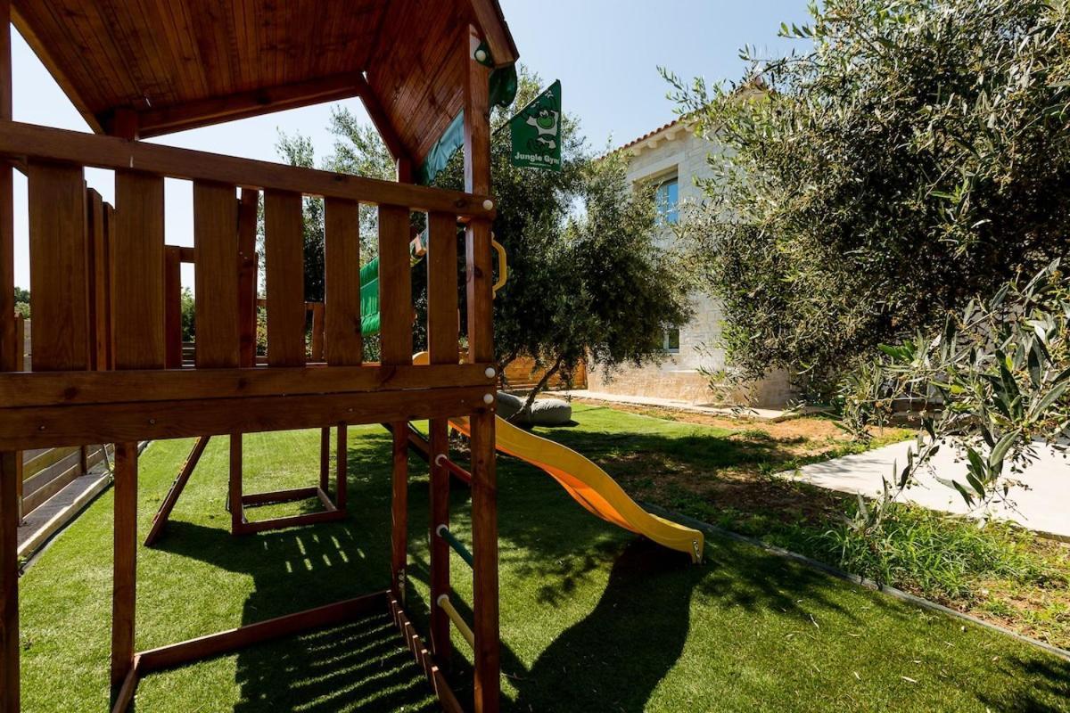 Villa Vera - With Private Heated Pool & Jacuzzi Pangalochori Exterior foto